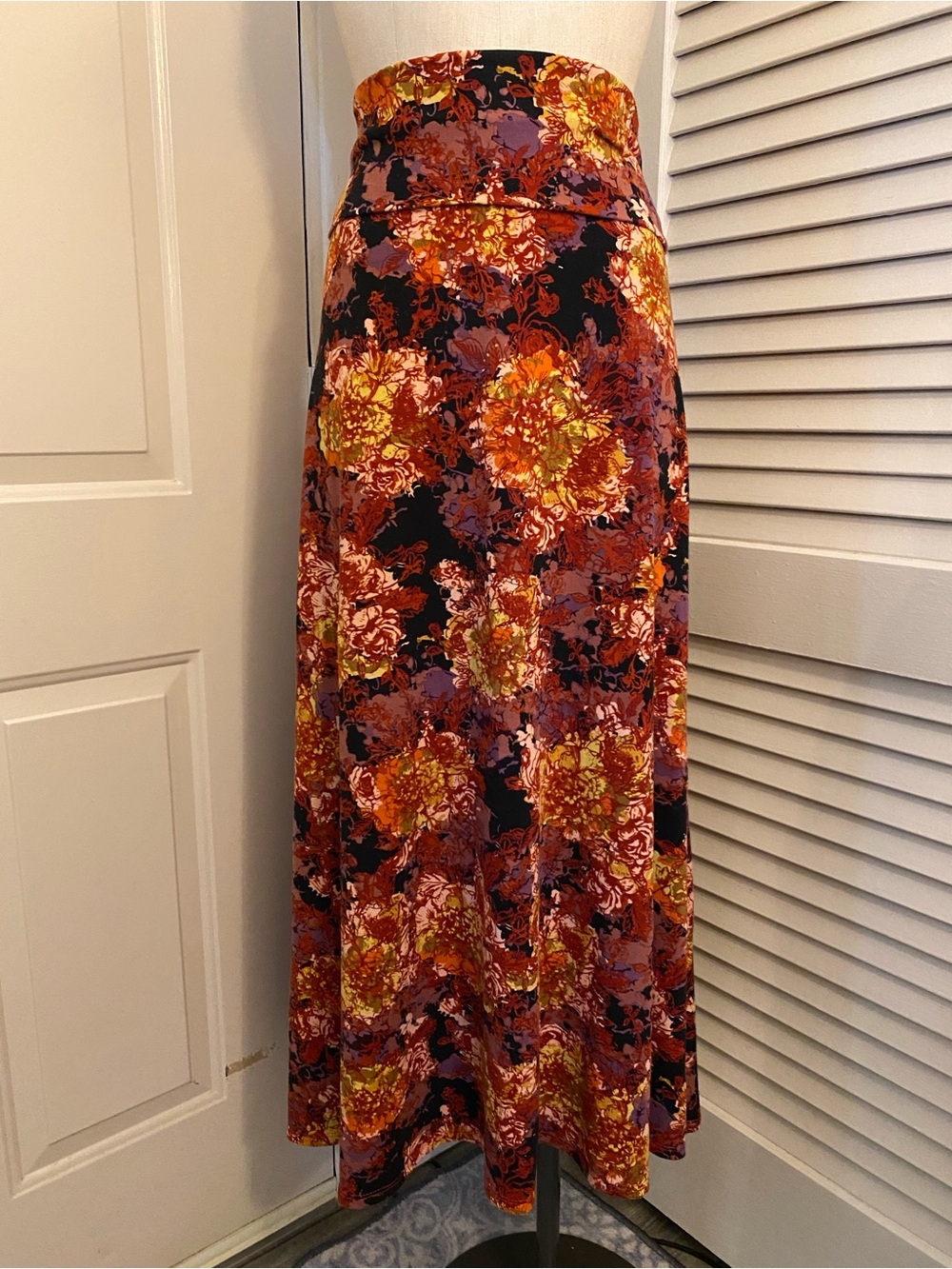 LuLaRoe Maxi Skirt in Rust, Yellow & Purple Floral- Size Medium